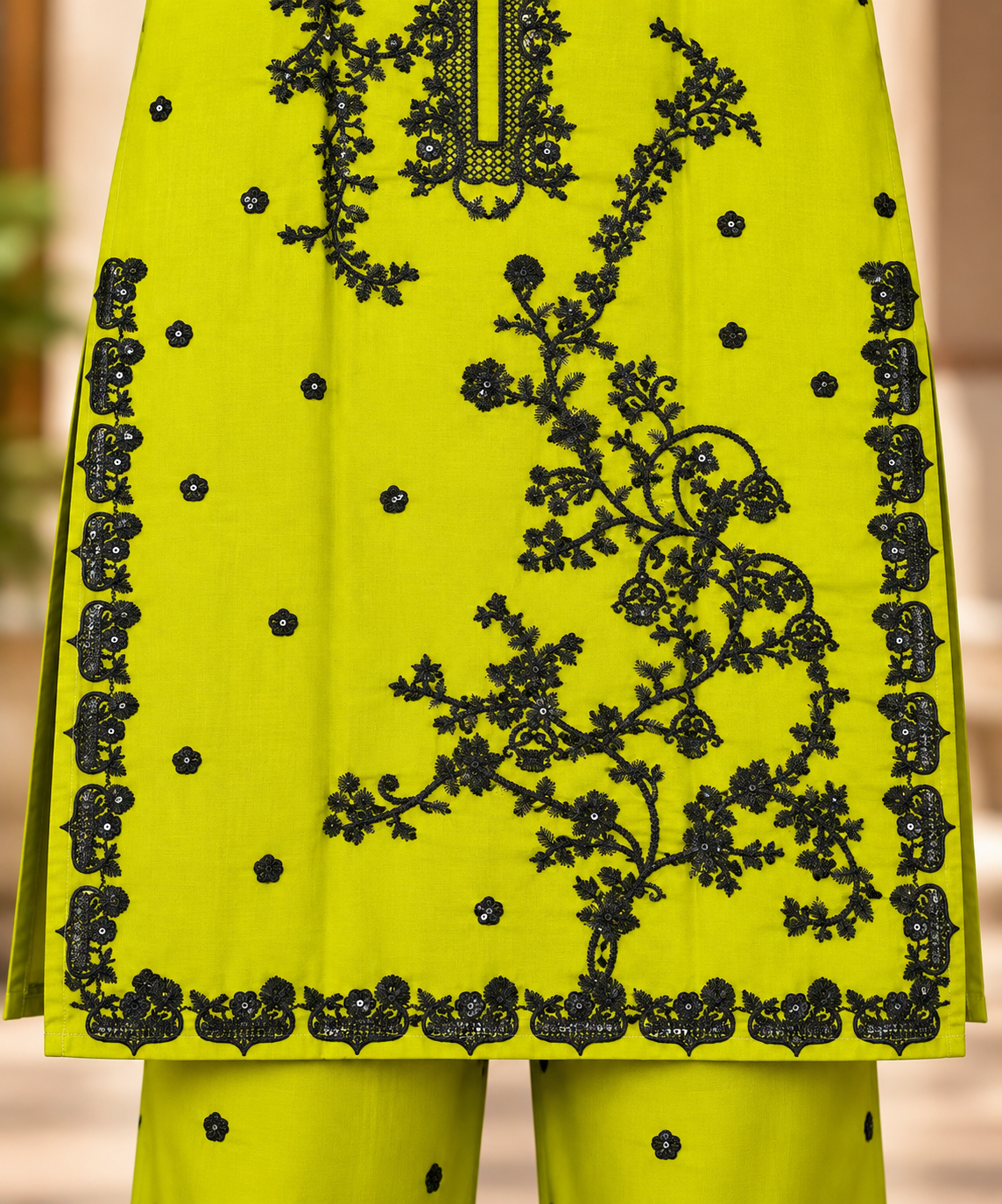 Limea Élan – Signature Embroidered Suit