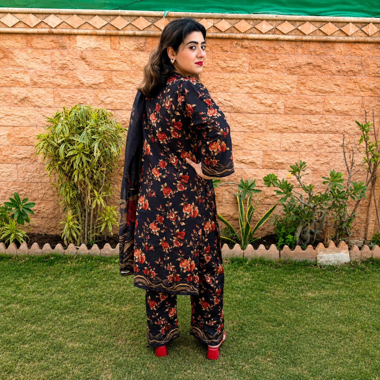 Eshal – Swiss Lawn 3 Piece Suit
