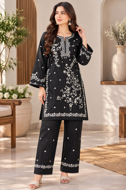 Noir Élan – Signature Embroidered Suit